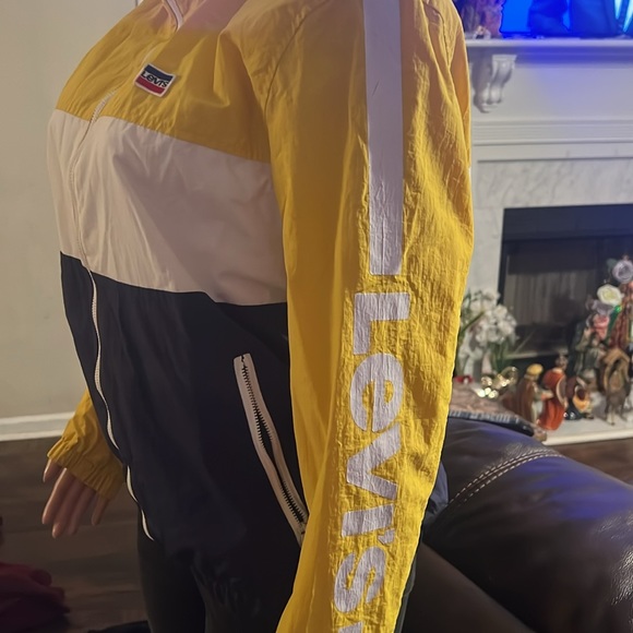 Levi’s 🤩 - Picture 5 of 5